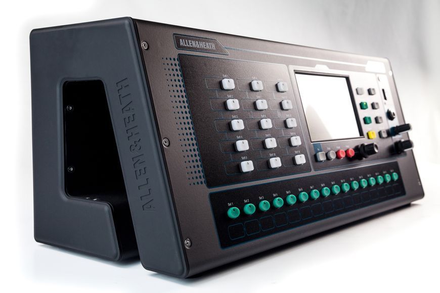 Цифровий мікшерний пульт ALLEN & HEATH Qu-Pac 282374 фото