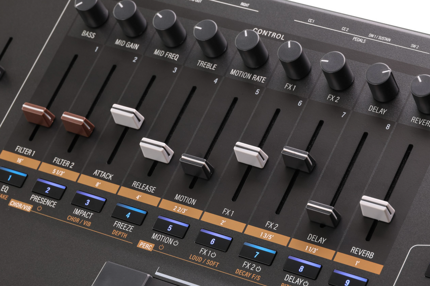 KURZWEIL K2061, 61 (5 Octaves), Semi-weighted, Yes, 256