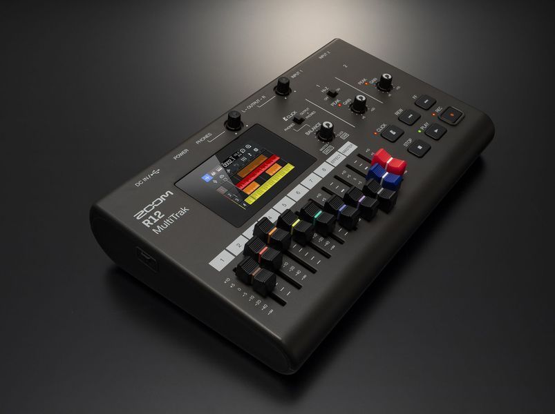 ZOOM R12 RM-529060 фото