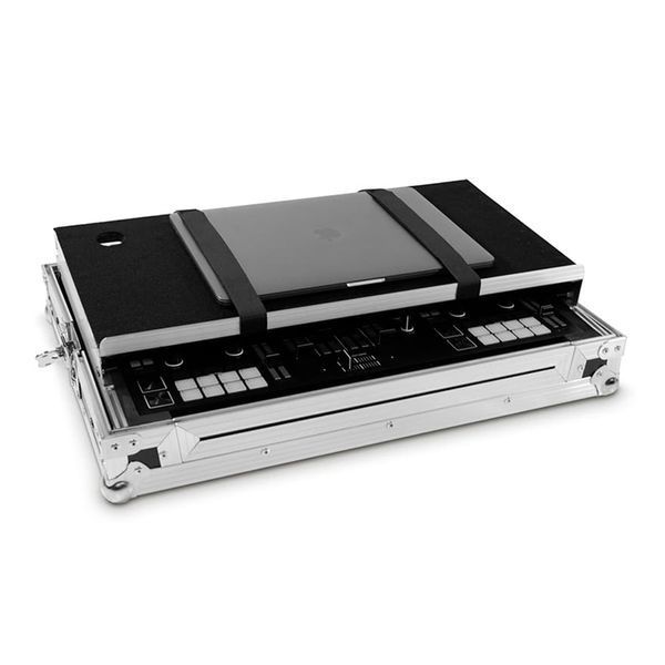 NATIVE INSTRUMENTS Traktor Kontrol S4 MK3 Flightcase 285465 фото